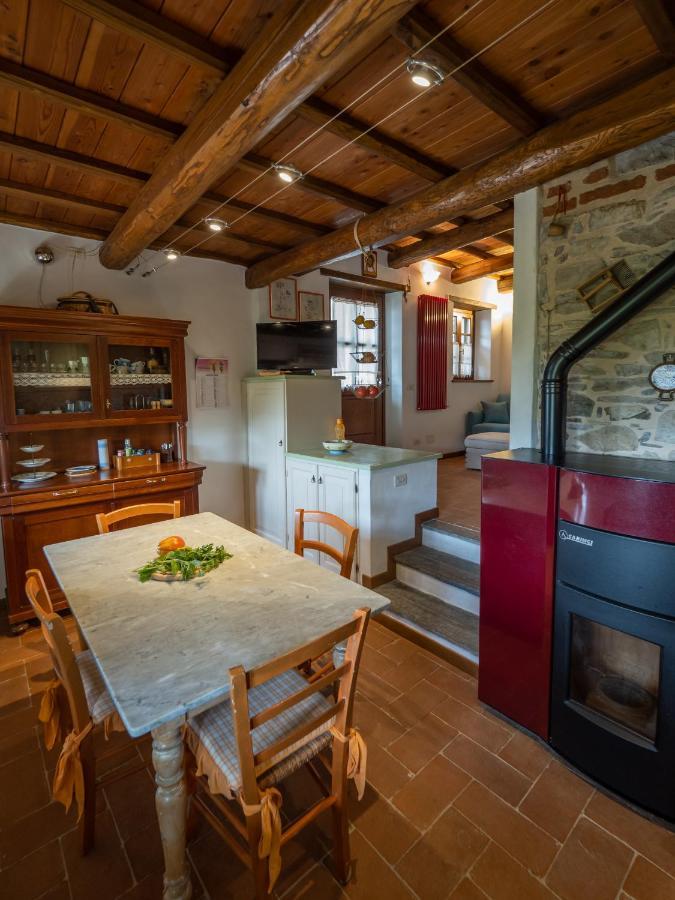 Deliziosa Casetta Sull'Appennino Toscano Montefegatesi Exterior photo